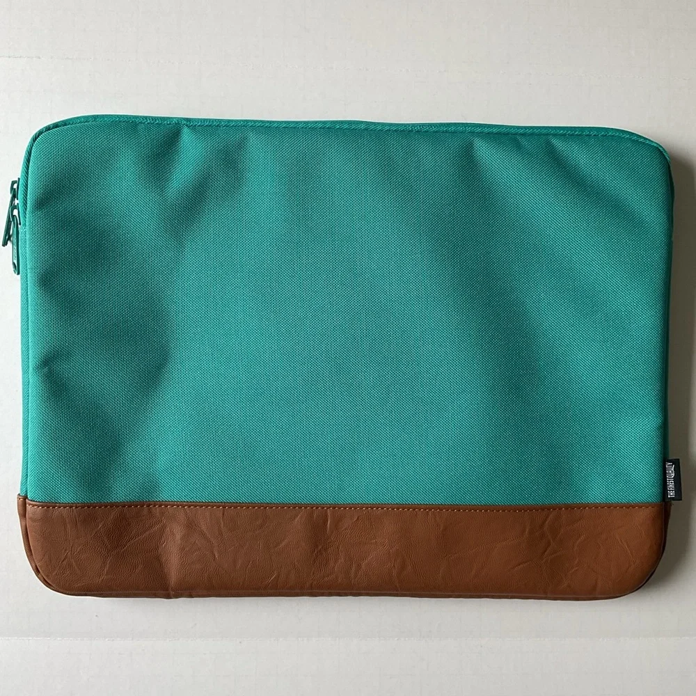 Herschel Supply Co. Heritage Sleeve for 15” Laptop